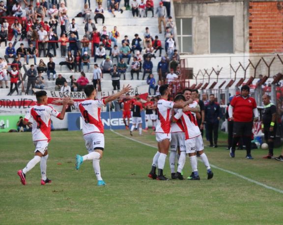 Guaraní goleó a La Picada y se consagró campeón de la Liga Posadeña