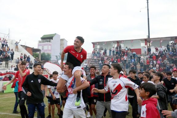 Liga Posadeña: Guaraní Campeón y Villa Sarita de fiesta