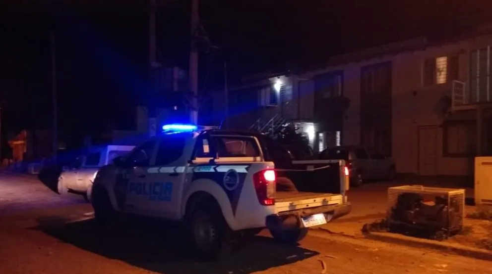 Barrio Santa Clara: Aprovechando que el departamento estaba solo violentaron la puerta de acceso e ingresaron