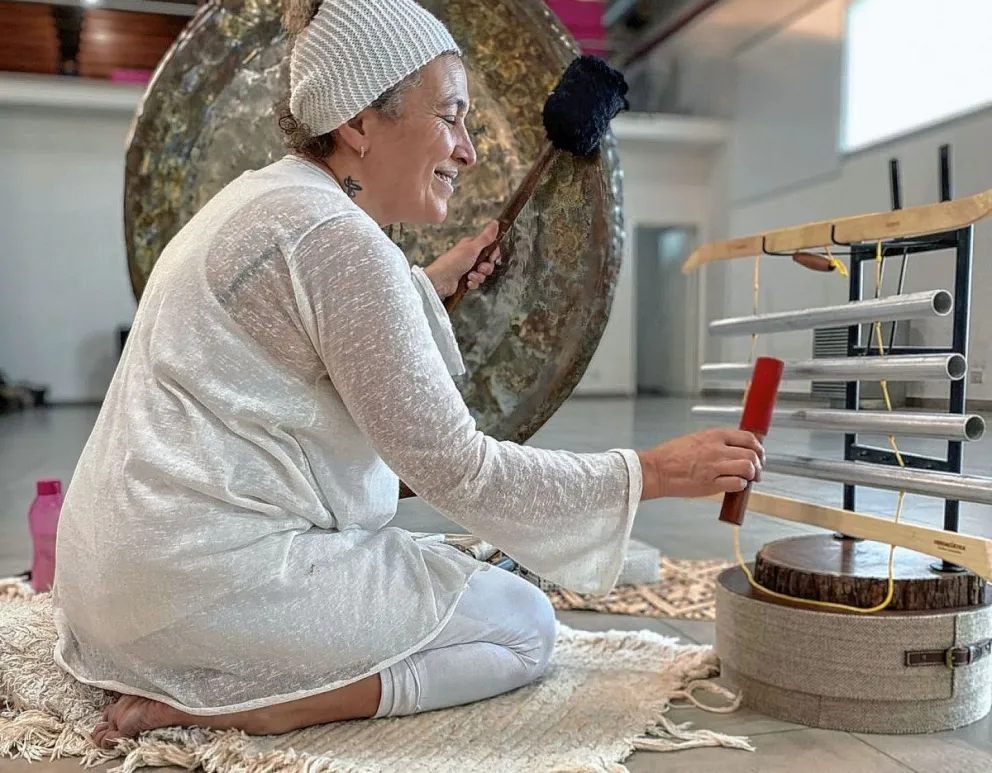 Gran concurrencia de la comunidad al encuentro de Kundalini Yoga en el Centro Cultural