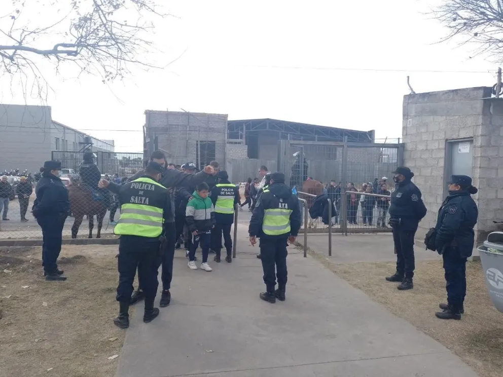 operativo policial futbol