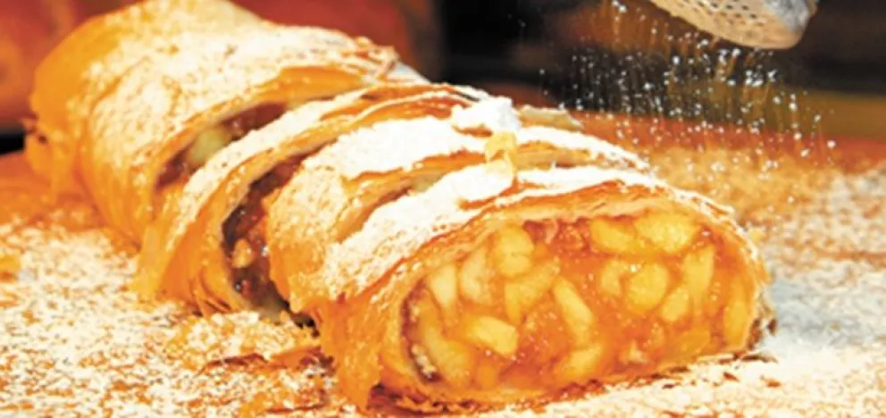 Exquisito strudel de manzana: receta fácil y tips para que salga perfecto