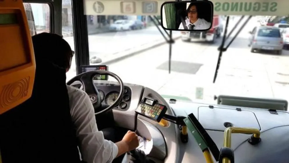 Transporte aumentó 10% los subsidios a los colectivos de las provincias