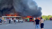 Los rusos atacaron un centro comercial en Ucrania