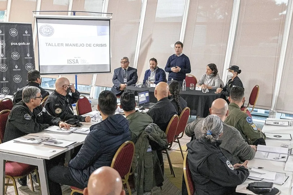 La Municipalidad acompañó el taller de manejo de crisis que dictó la PSA en Comodoro