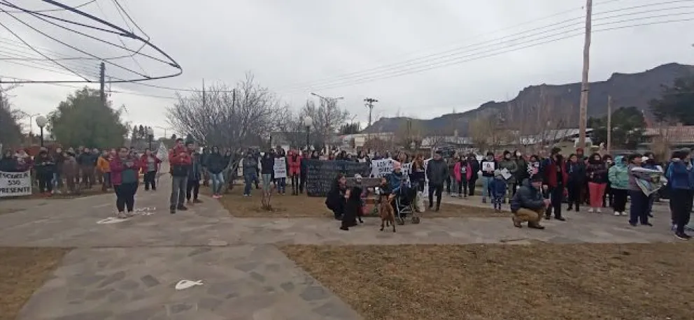 Una comunidad preocupada y que pide justicia por la intoxicación de los estudiantes