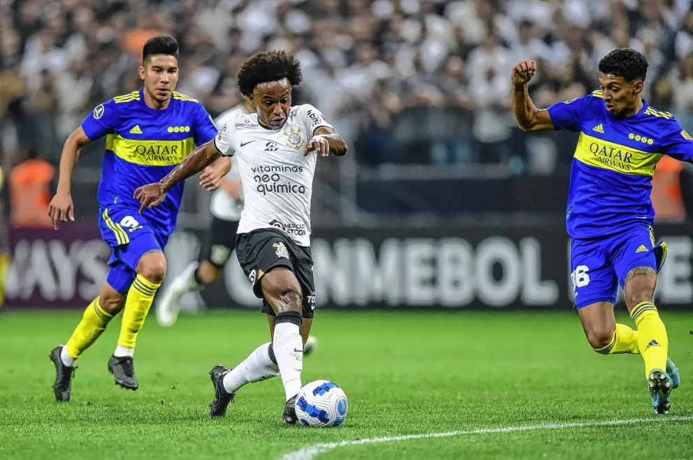 Boca inicia los octavos de final visitando a Corinthians