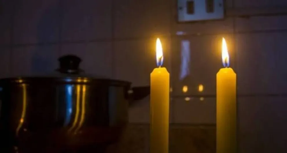 Sin luz en el oeste ni el este 