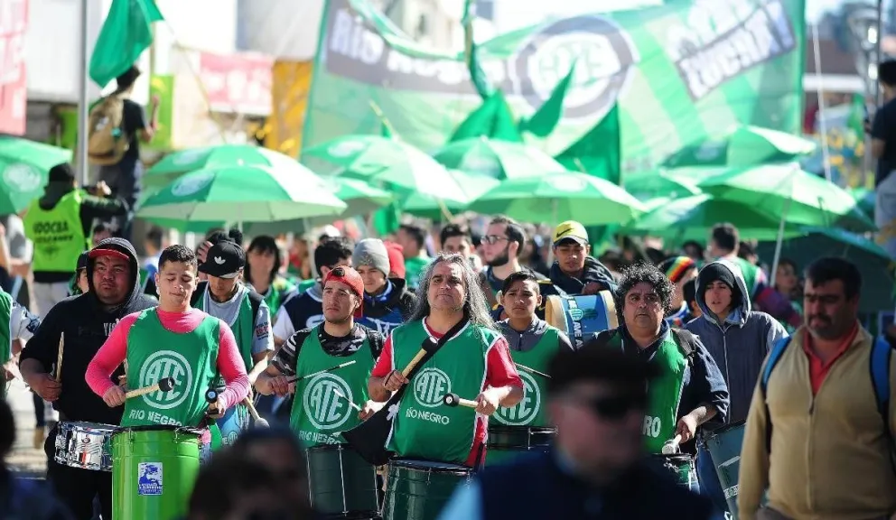 Mañana ATE convoca a un plenario y podría definir medidas de fuerza 