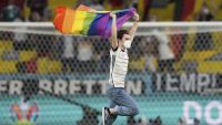Qatar 2022: las autoridades anunciaron de 7 a 11 años de prisión por usar la bandera LGBT
