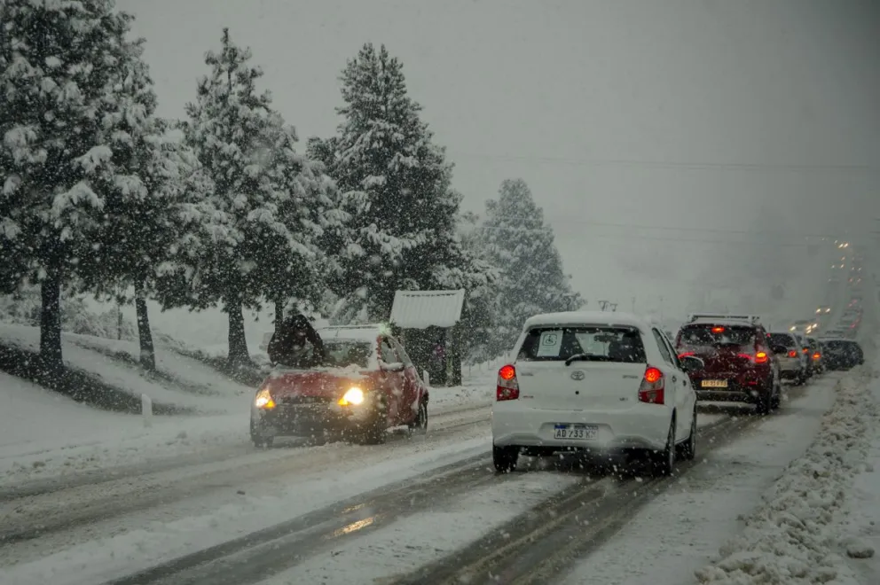 Desde la madrugada, trabajan en el despeje de calles