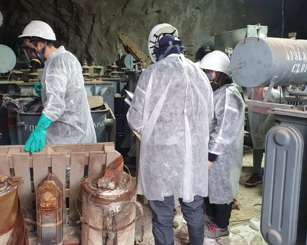 Inspeccionaron transformadores vacíos de PCB buscando sacárselos de encima