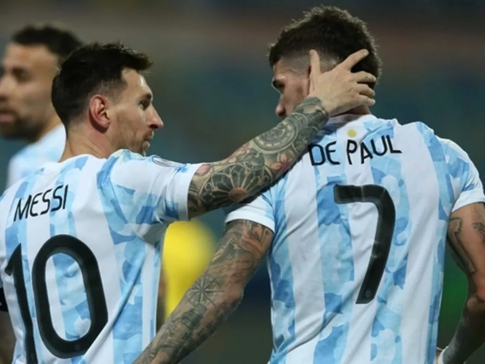 El reclamo que le hizo Lionel Messi a Rodrigo De Paul por su romance con Tini Stoessel