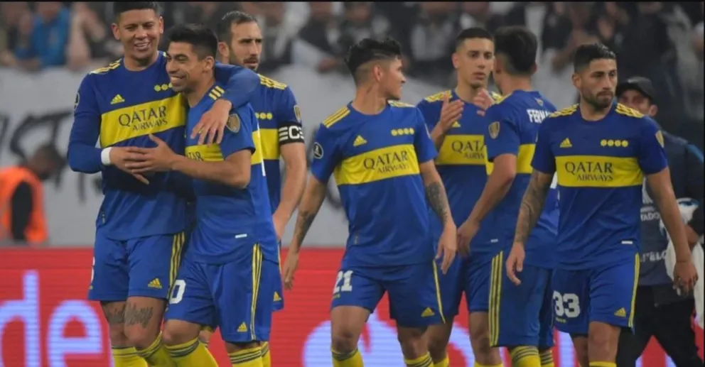 Rossi volvió a atajar un penal y Boca rescató un empate en la ida con Corinthians en Brasil