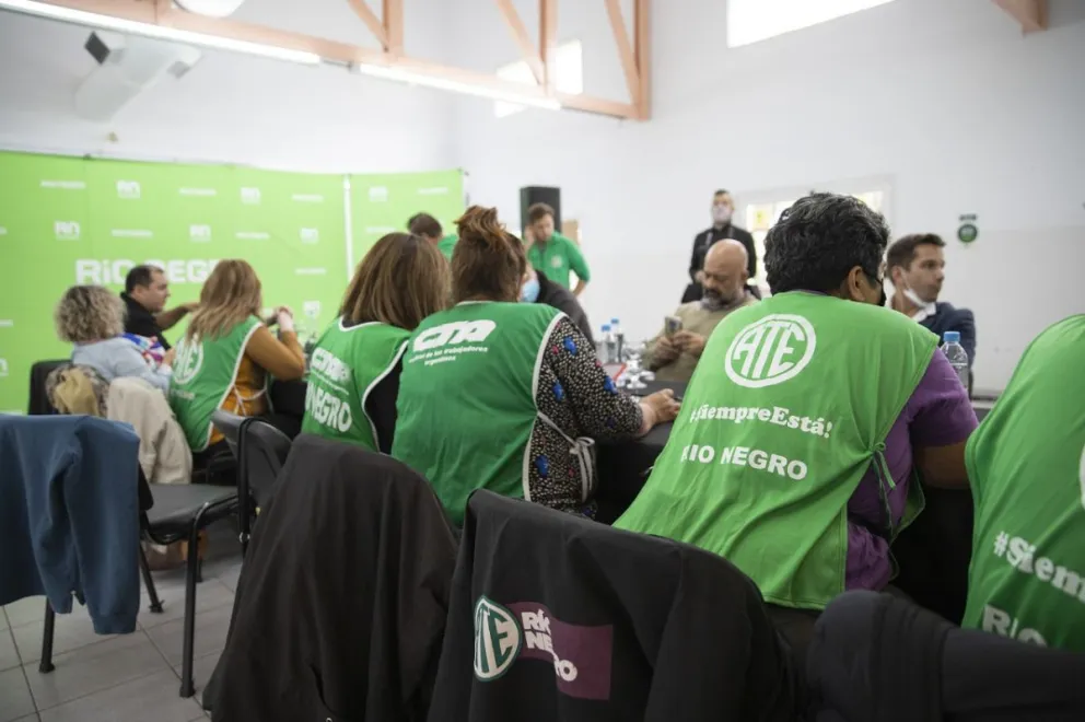 ATE y Gobierno acordaron cancelar una deuda histórica de $150 millones en recategorizaciones
