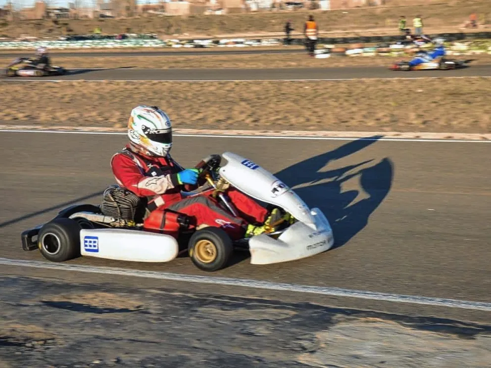 Federico y Nazareno Turrez hicieron podio en el Karting local
