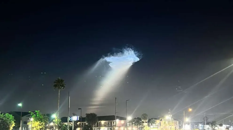 Estados Unidos: una “medusa espacial” apareció en el cielo, mirá el video