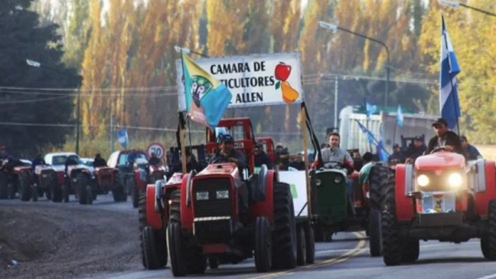 Atención con el tractorazo: productores unirán Allen y Neuquén reclamando por soluciones para el sector