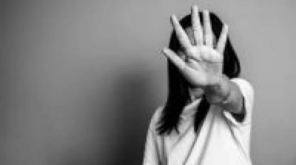 Realizarán una autopsia psicológica para descubrir si la muerte de una mujer fue femicidio o suicidio