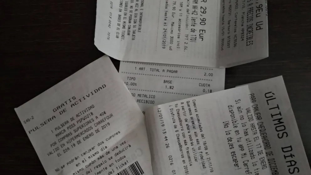 Los tickets argentinos son 90 veces más tóxicos que los que usan en Europa: los motivos