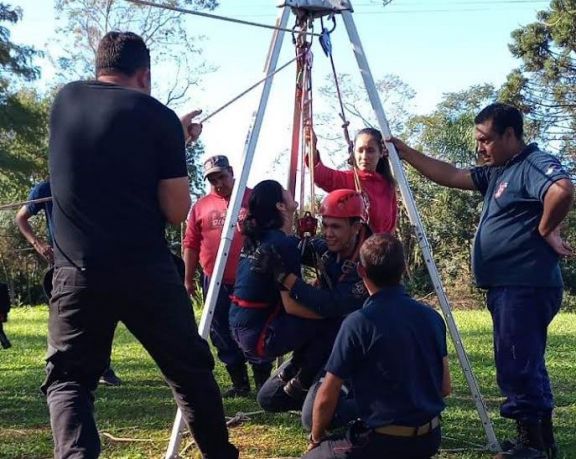 Andresito: Bomberos Voluntarios recibieron una capacitación de rescate vehicular y rescate en altura