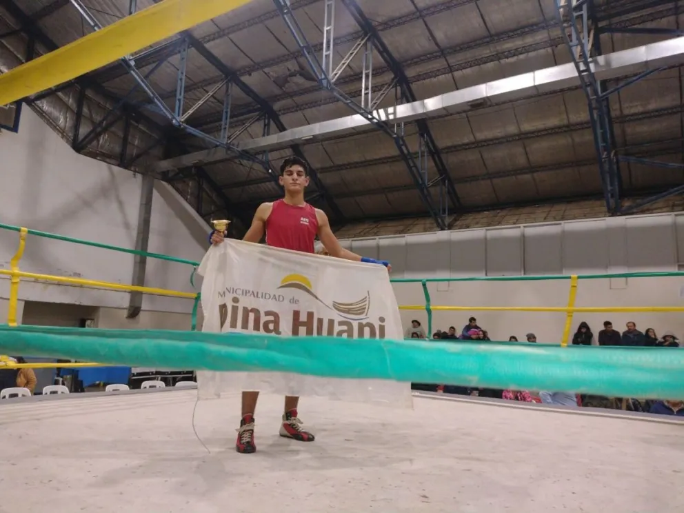 Buenas y malas para los púgiles locales