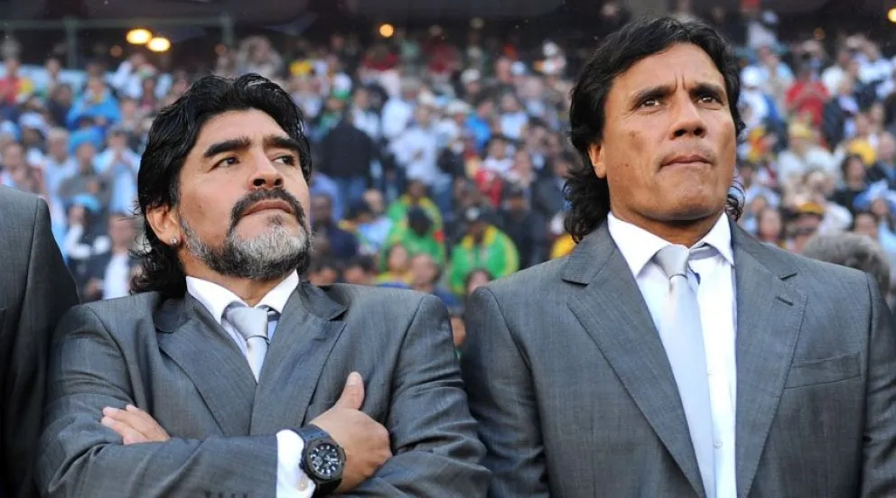 "La tenés adentro, Diego te humilló". El "Negro" Enrique le respondió a Peter Shilton