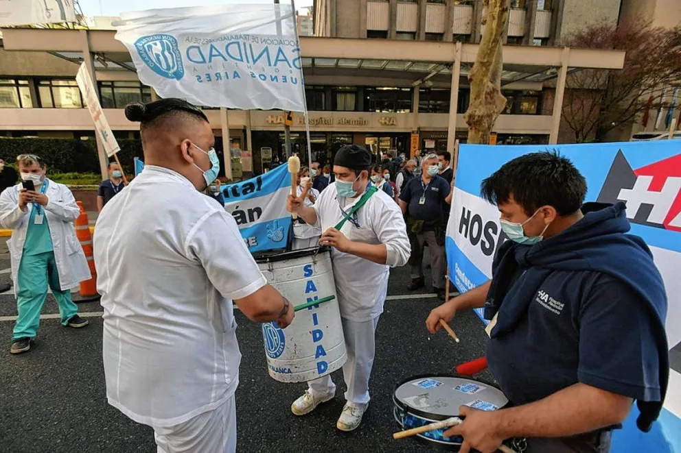 Los aumentos salariales le ganaron a la inflación entre marzo de 2021 y 2022, según estadísticas oficiales