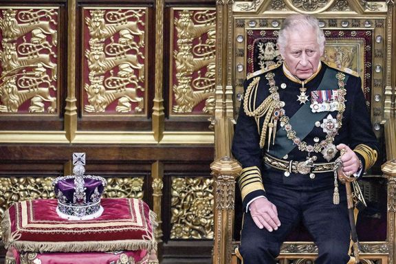 El príncipe Carlos sustituyó por primera  vez a Isabel II