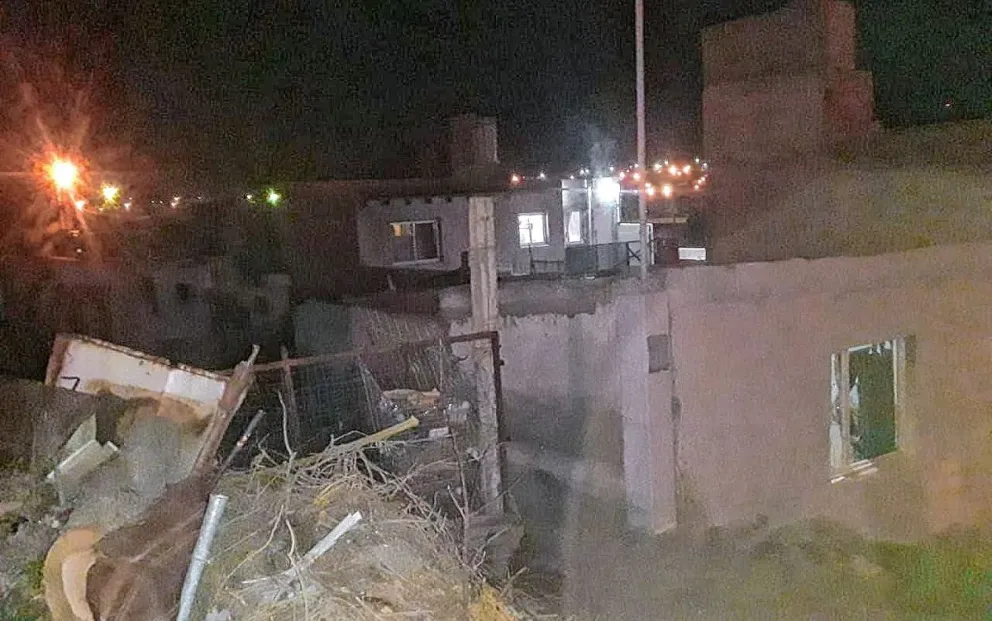 Atacan a tiros a menor y lo hieren de un balazo por la espalda en Trelew