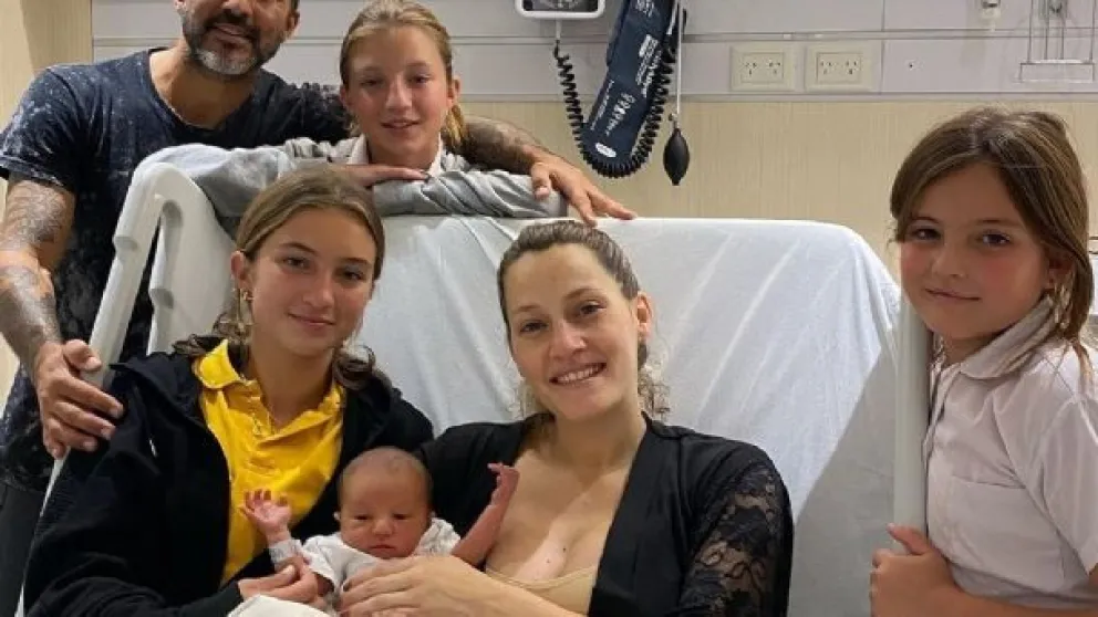 El momento más esperado por Cubero: sus hijas vieron por primera vez a Luca, su hijo con Mica Viciconte