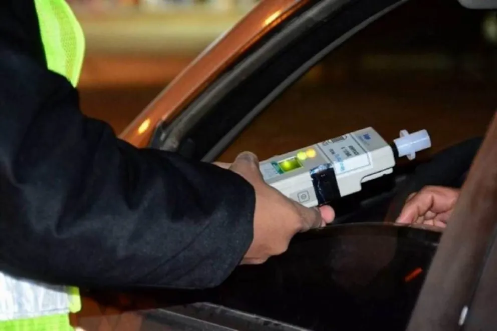 Manejaba borracha, atropelló a dos personas y ahora será imputada por este delito