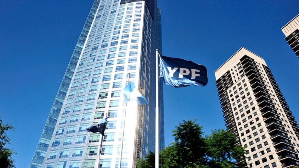Una fundación le pidió a la jueza Preska evitar el pago del fallo millonario por la estatización de YPF