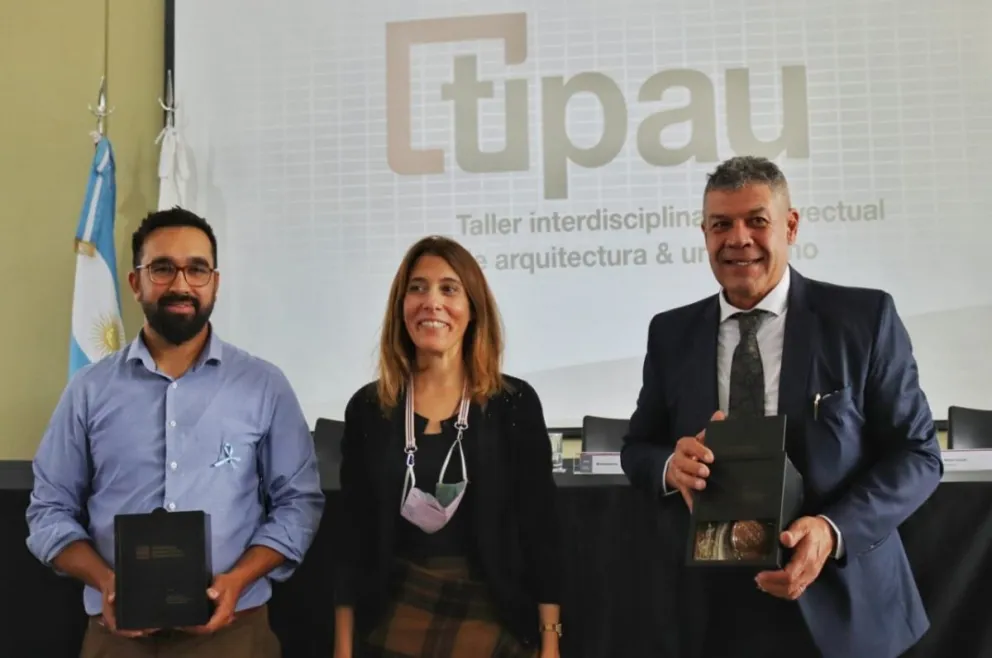 El Intendente estuvo presente en una charla del primer taller de Arquitectura y Urbanismo