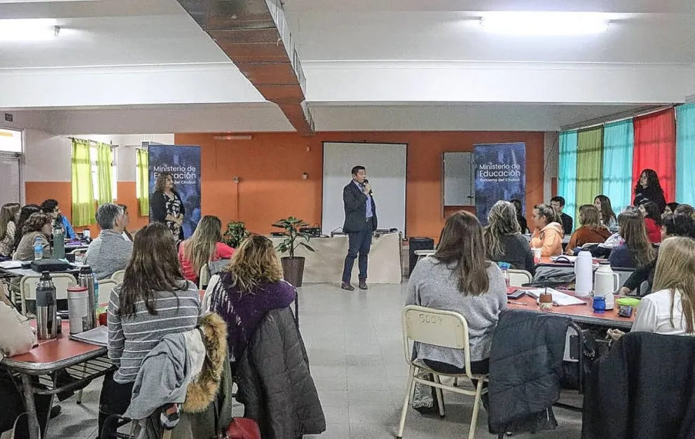 Comenzó capacitación para las Juntas Regionales de Clasificación Docente