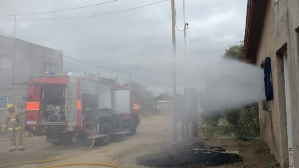 Incendio de una vivienda en Villa de Merlo