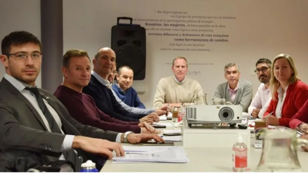 La elección en la defensoría del Pueblo en la recta final