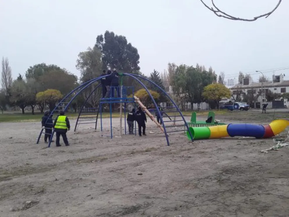 Van a inaugurar un nuevo multijuego para los niños de Roca