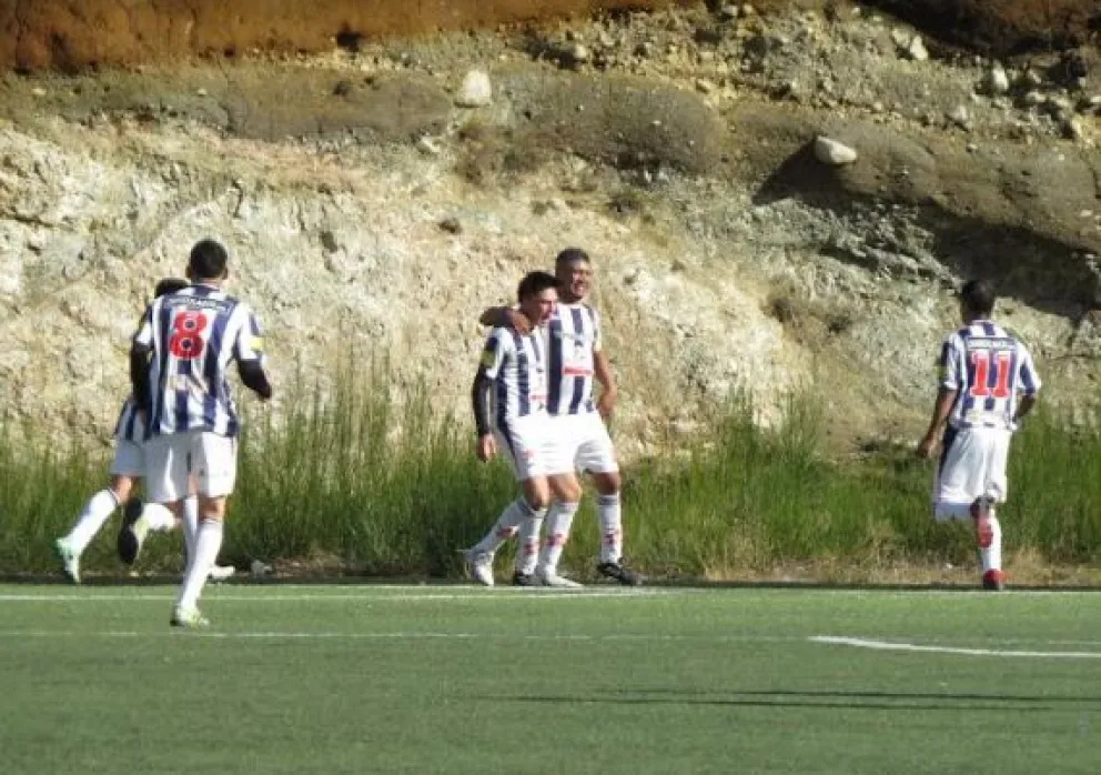 Fútbol: Se juega la final de la primera Copa de Campeones de la Liga