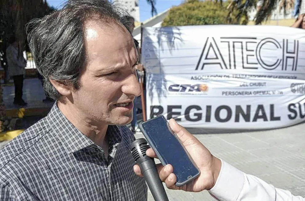 Murphy: “Se tiene que terminar el espionaje ilegal que hace la policía y la persecución judicial cada vez que salimos a la ruta o a la calle”