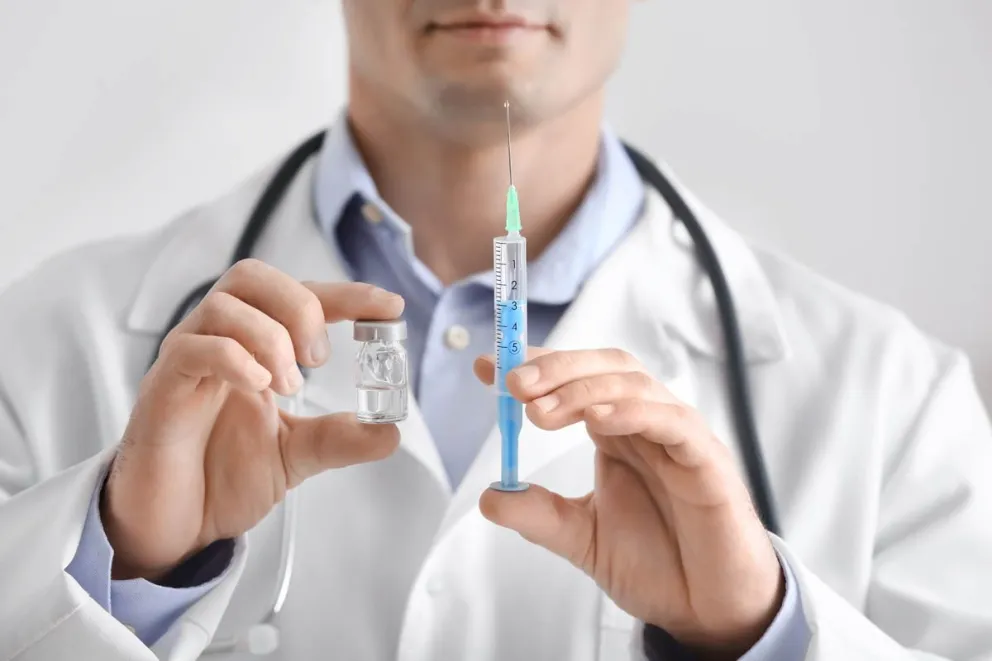 Destacan la importancia de vacunarse contra la gripe y la neumonía