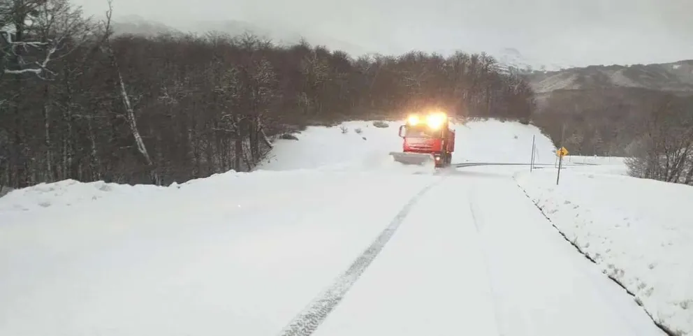 El Paso Samoré permanece cerrado por acumulación de nieve