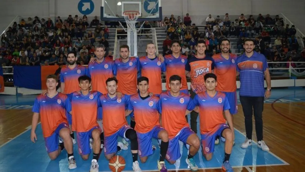 Deportivo Roca juega en Comodoro en busca de la clasificación y habrá una pantalla gigante para poder verlo