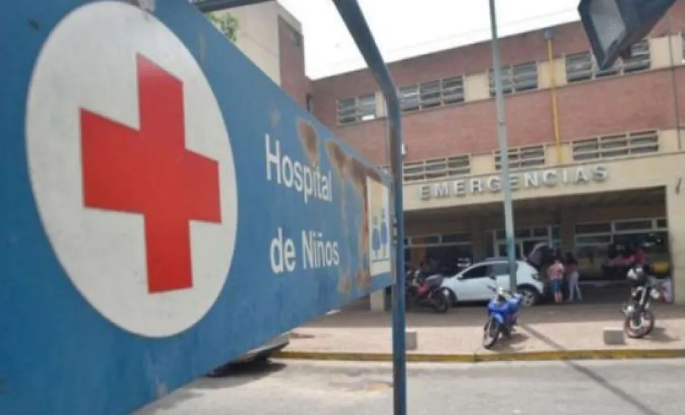 Horror: le amputaron la mano a un nene de dos años y sospechan que fue mordido por su madre
