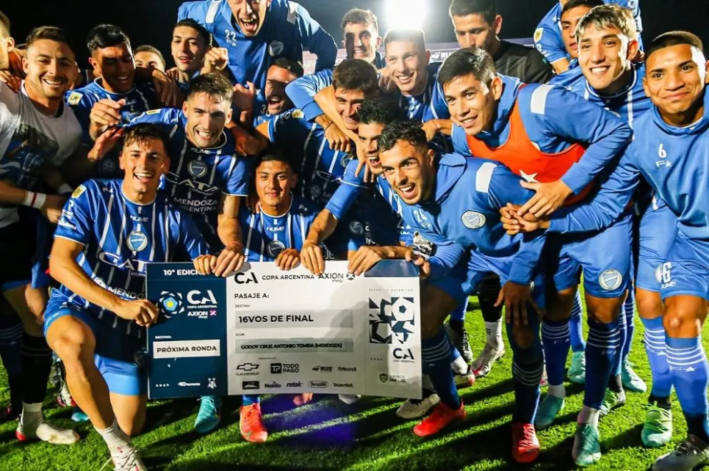 Godoy Cruz ganó en el Juan Gilberto Funes y avanza en la Copa Argentina