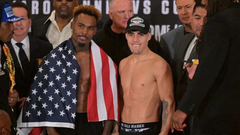 Brian Castaño se cruza otra vez con Charlo en una pelea de alto voltaje