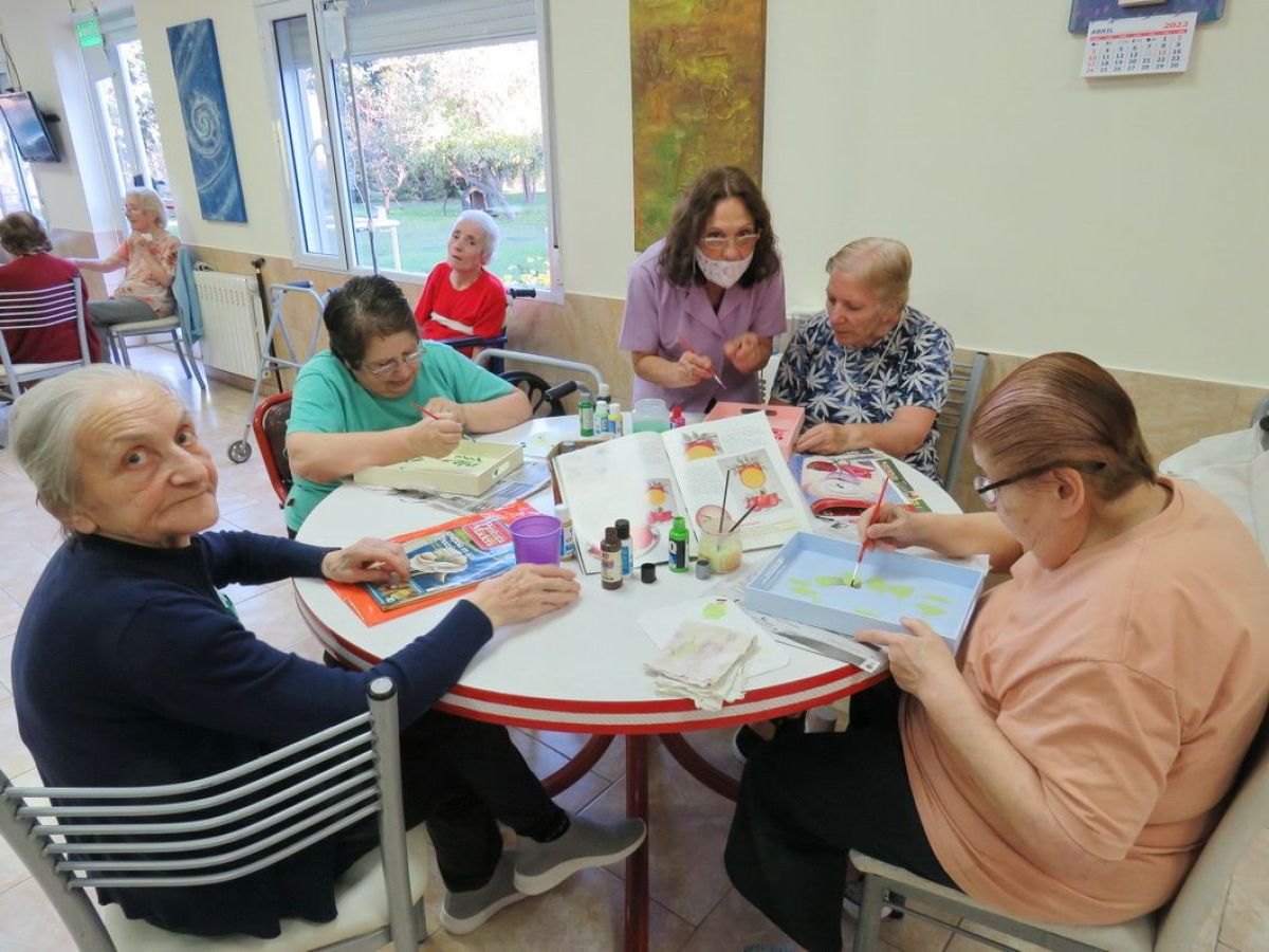 Una propuesta artística para el bienestar de los abuelos