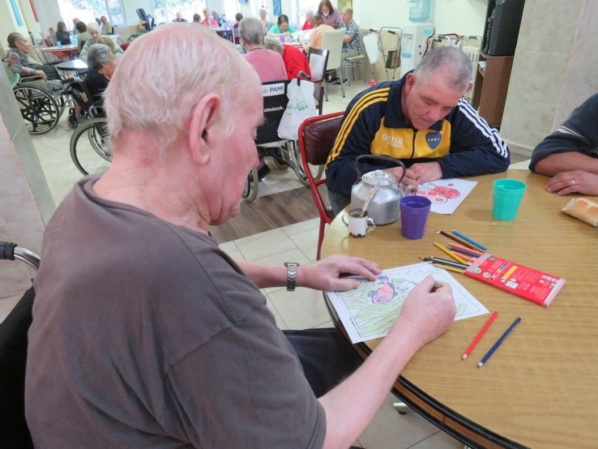 Una propuesta artística para el bienestar de los abuelos