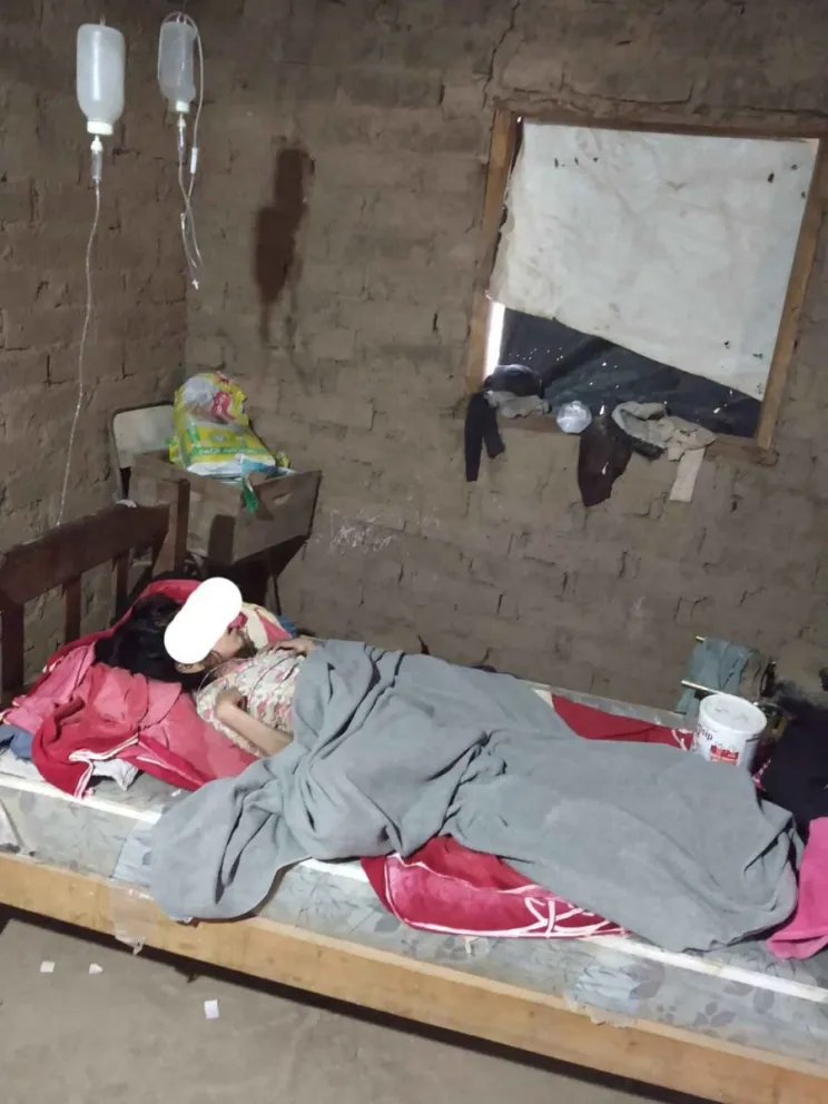 "No puede esa criatura estar viviendo en esas condiciones": una niña necesita urgentemente de la ayuda de todos los salteños