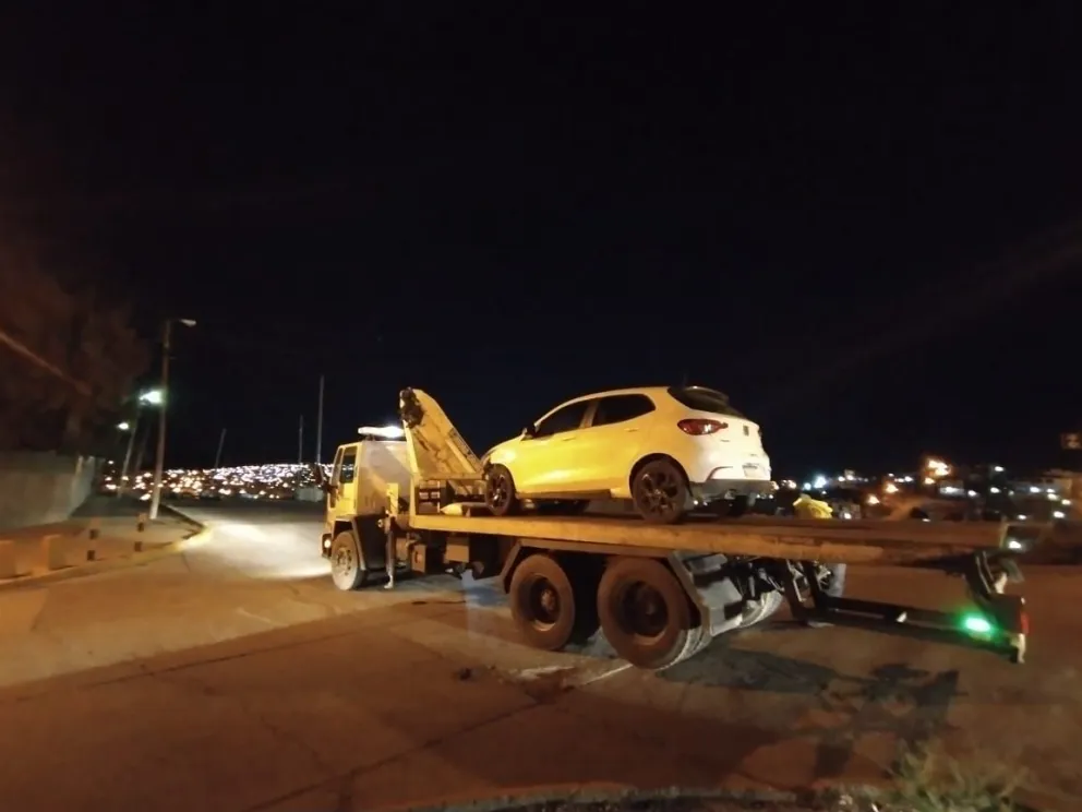 Manejaba alcoholizado, chocó y le secuestraron el auto 